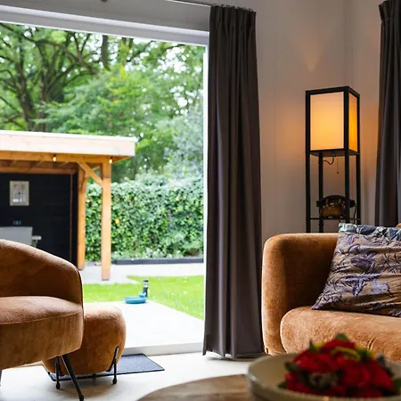 Luxe Vakantiechalet Met Royale Tuin Op De Veluwe Chalet Epe