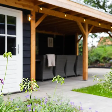 Luxe Vakantiechalet Met Royale Tuin Op De Veluwe Epe
